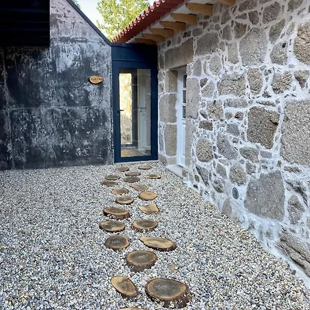 Quinta Do Ribeiro - Refugio Romantico Com Piscina Panoramica Junto Ao Geres Feriehus Arcos de Valdevez