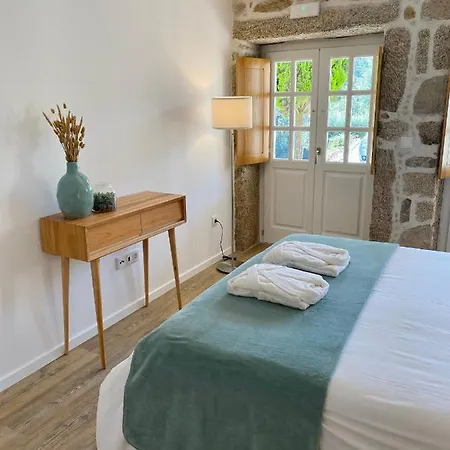 Feriehus Quinta Do Ribeiro - Refugio Romantico Com Piscina Panoramica Junto Ao Geres