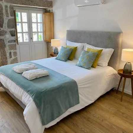 Quinta Do Ribeiro - Refugio Romantico Com Piscina Panoramica Junto Ao Geres Ferienhaus Arcos de Valdevez