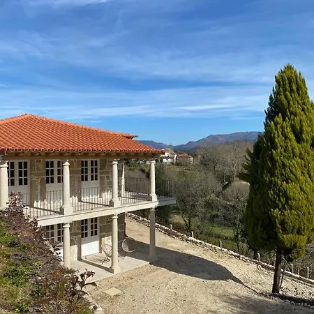 Ferienhaus Quinta Do Ribeiro - Refugio Romantico Com Piscina Panoramica Junto Ao Geres Arcos de Valdevez